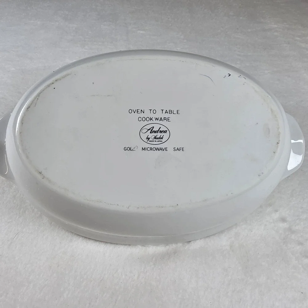 Andrea by Sadek White Gold‎ Trim Oval Covered Casserole Dish Oven to Table Japan